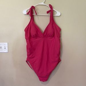Excellent Condition Isabel Maternity Swimsuit